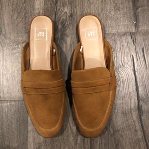 Gap suede slip on slipper (size: 11)